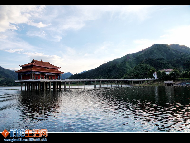三圣湖.jpg