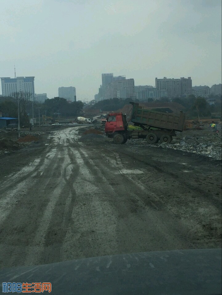 cJygyEjTfxJQ.jpg
