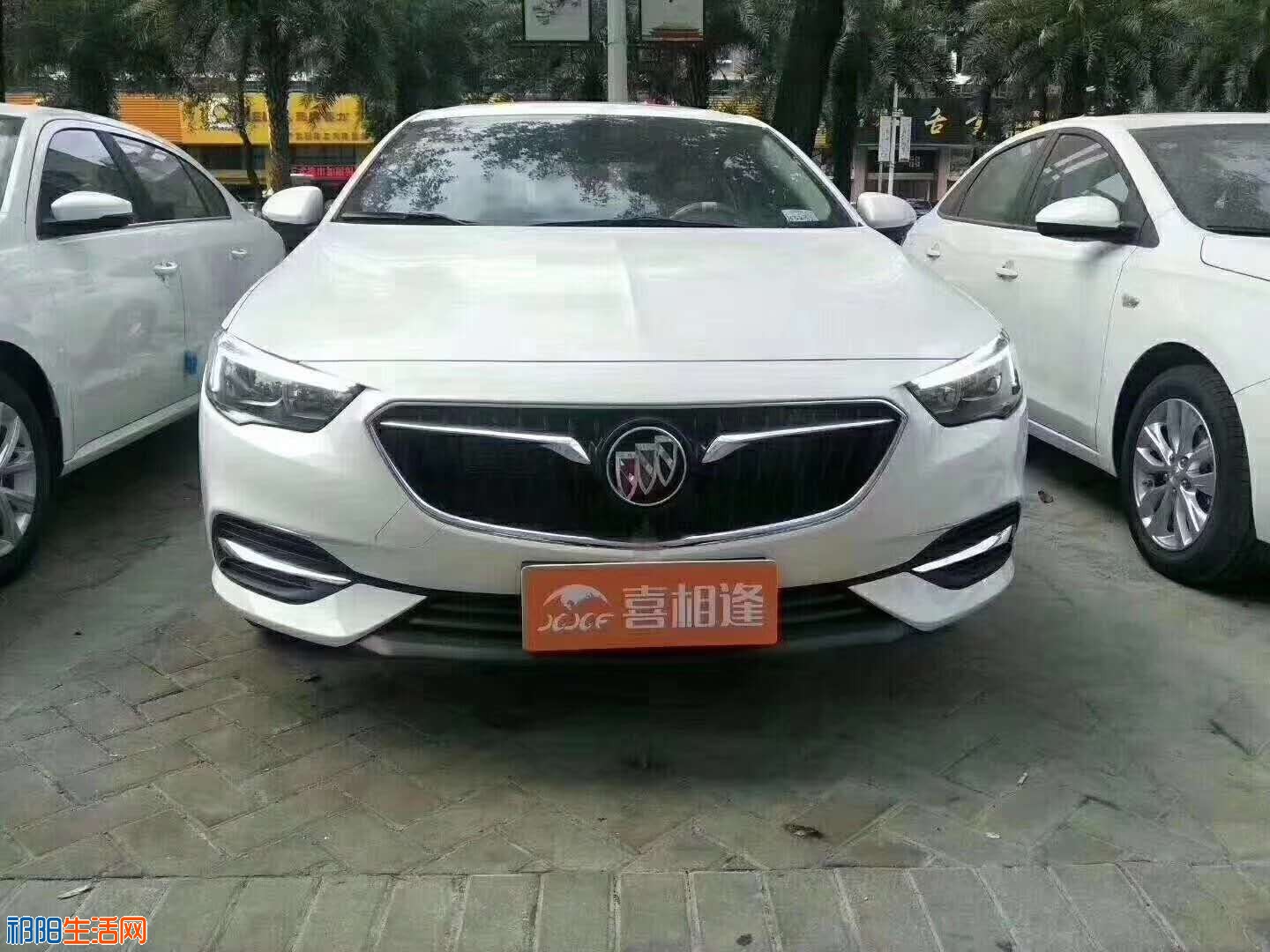 天窗 真皮电动座椅 多功能方向盘 一键启动  安吉星应有尽有。首付14499～35999元（具.jpg