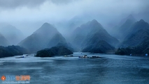 《清江烟雨》
